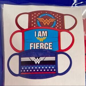 DC Comics Wonder Woman Kids Masks, 3 Pack, Red